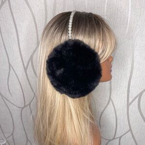 🎀🌷 Elegant Black Faux Fur Pearl Headband Earmuffs 🌷🎀